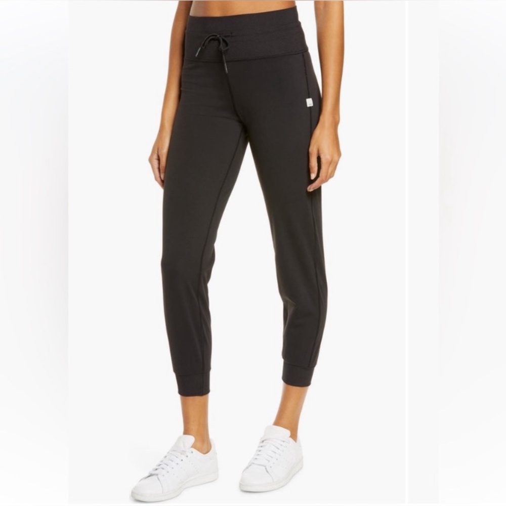 Vuori Daily Joggers - Black